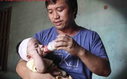 Mẹ ung thư giai đoạn cuối, bố nửa đêm đi xin sữa nuôi con
