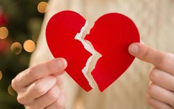 Muốn ly hôn, chồng yêu cầu phải trả hết của hồi môn