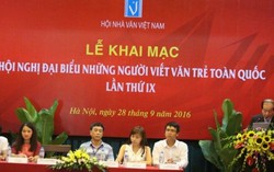 Nhà văn trẻ không xa lánh thời cuộc