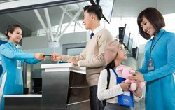 Vietnam Airlines tặng vé máy bay cho trẻ em và học sinh giỏi