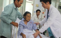 Cụ bà 78 tuổi bị ngừng tim thoát chết kỳ diệu