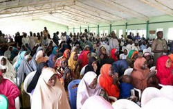 Nữ sinh Nigeria bị bắt cóc cầu cứu Tổng thống Muhammadu Buhari