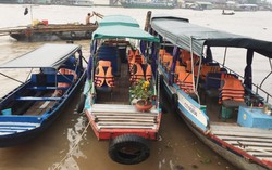 Lênh đênh kiếm sống vùng chợ nổi