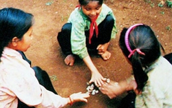 Ước gì không ai biết mình là con của tiến sĩ