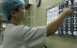 Nguy kịch vì chữa hóc xương gà theo kinh nghiệm dân gian
