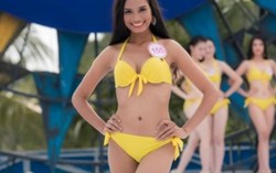 Biển Hạ Long nóng rực vì bikini