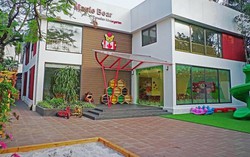 Trường mầm non có cô giáo nhốt học sinh vào tủ thu học phí gần 200 triệu đồng/năm