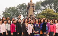 Hội LHPN Việt Nam dâng hương tại đền thờ Nguyên phi Ỷ Lan