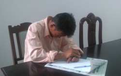 Chồng nhậu say về cứa cổ vợ