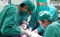 Bé 2 tuổi mắc khối u tuyến thượng thận hiếm gặp