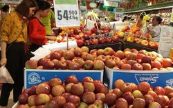 Né “bão giá” ngày rằm tại chợ, người tiêu dùng chuộng hàng siêu thị 