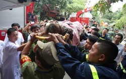 2 nạn nhân tử vong vụ sập nhà phố Cửa Bắc