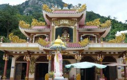 Hai truyền thuyết về Linh Sơn Thánh Mẫu núi Bà Đen