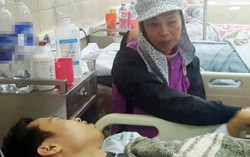 Mẹ khóc ngất khi con uống thuốc diệt cỏ do bị đình chỉ học