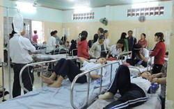 Hải Dương: Gần 50 học sinh bị ngộ độc do ăn 'nhầm' bột thông bồn cầu