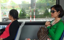 TPHCM: 2 tuyến buýt miễn phí cho khách nữ ngày 8/3