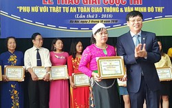 Hà Nội: Nhiều cách làm hay từ cuộc thi viết về phụ nữ với an toàn giao thông, văn minh đô thị