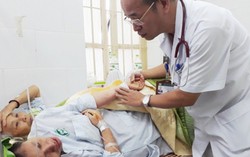 Mang thai bị sxh, bệnh nhân không được tự mua thuốc uống hoặc tiêm