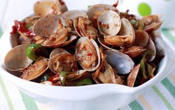 Nghêu xào mắm ruốc