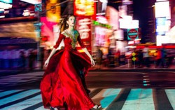 Áo dài “Sen Vàng” được chọn mở màn đêm diễn VIFF 2017