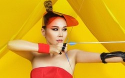 Thanh Hằng hóa thân thành cung thủ trong bộ ảnh độc và lạ