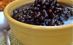 Hồi ức nồi chè đỗ đen có tàn rơm tháng năm rực nắng