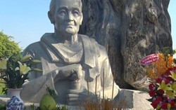 Khánh thành tượng Mẹ Việt Nam Anh hùng Nguyễn Thị Ngọt