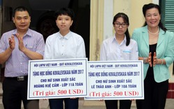 2 nữ sinh chuyên toán nhận học bổng từ Quỹ Giải thưởng Kovalevskaia
