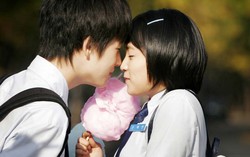 Ứng xử của người mẹ có con trai tuổi teen ‘3 năm 3 bạn gái’