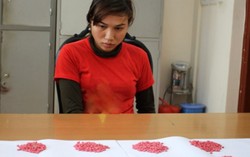 Bắt cặp vợ chồng chở ma túy tổng hợp về Hà Nội