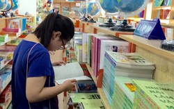 Cử tri kiến nghị cần có giải pháp chống lãng phí và độc quyền sách giáo khoa