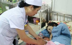 Thai nhi 39 tuần suýt tử vong vì dây rốn quấn cổ nhiều vòng