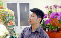 Quý ông được phong danh "bàn tay vàng" nhờ những bông hoa