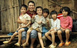 Đạo diễn ‘Cha cõng con’ gây sốc khi trả Bằng khen giải Cánh diều
