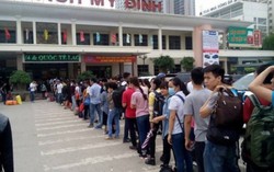 Bến xe Mỹ Đình: hành khách đã biết xếp hàng