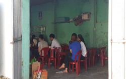 Nghệ An: Phụ huynh bức xúc về bán quà vặt trong sân trường
