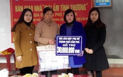 Hội LHPN Hạ Long (Quảng Ninh) trao 4 Mái ấm tình thương 