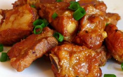 Sườn rán của đầu bếp khéo đảm