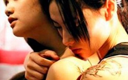 Đề xuất thêm tội “dâm ô đồng tính”