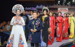 Trịnh Kim Chi 'càn quét' sàn catwalk sau 17 năm vắng bóng