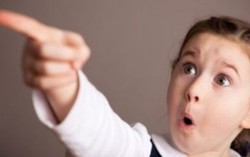 Muốn con ngoan, cha mẹ đừng làm việc xấu