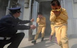 Dạy con thoát khỏi đám cháy