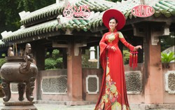 Lộng lẫy Huế xưa trên áo dài Việt Hùng