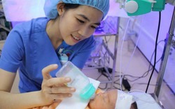 Trẻ sơ sinh nặng chỉ 1,5kg được BV quận ở TPHCM nuôi dưỡng thành công
