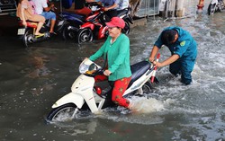 TPHCM: Nhịp sống đảo lộn sau sự cố vỡ đê ở quận 8