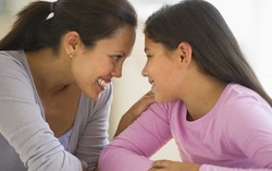 Có con gái tuổi dậy thì, cha mẹ nên biết 5 bí quyết này