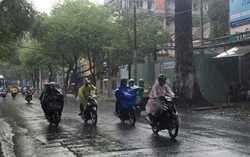 Sài Gòn ‘giải nhiệt’ với cơn mưa sáng đầu tuần