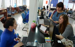 Khách mua vé tàu trực tuyến kêu phiền hà khâu hoàn tiền, trả vé