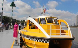 Vận hành tuyến buýt đường sông đầu tiên tại TPHCM