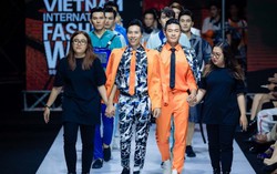Anh em 'hoàng tử xiếc' Quốc Cơ - Quốc Nghiệp tự tin diễn thời trang